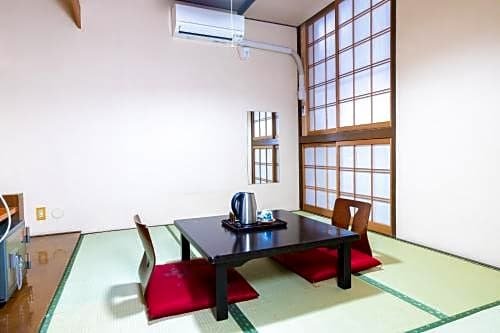 OYO Ryokan Sakadojo