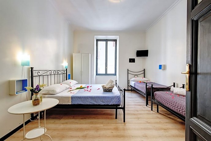 Ad Hoc Guest House