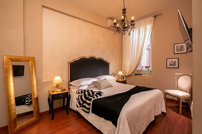 Avignonesi Suites - Daplace Collection