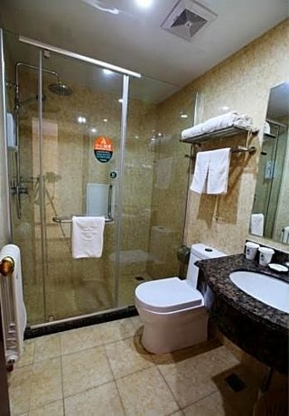 GreenTree Inn BeiJing TongZhou District XuXinZhuang Town TongShun Road CaoSi Village Shell Hotel