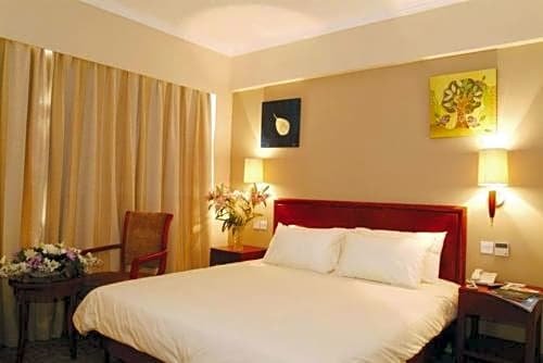 GreenTree Inn BeiJing TongZhou District XuXinZhuang Town TongShun Road CaoSi Village Shell Hotel