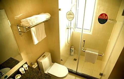 GreenTree Inn BeiJing TongZhou District XuXinZhuang Town TongShun Road CaoSi Village Shell Hotel