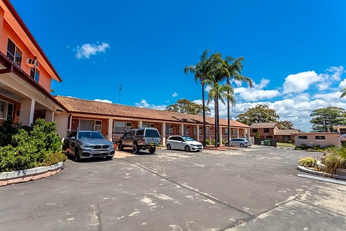 Engadine Motor Inn