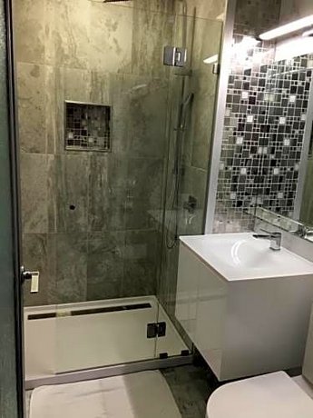 Amelia Hotel Brisbane