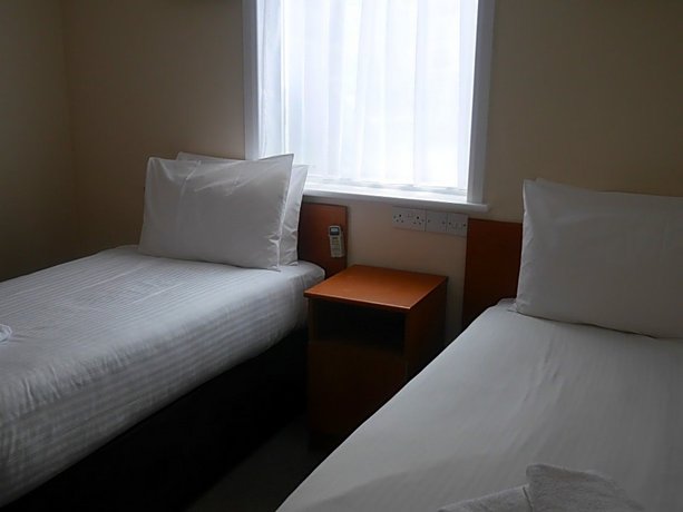 Sk Heathrow Hotel (ex. Shepiston Lodge Heathrow)