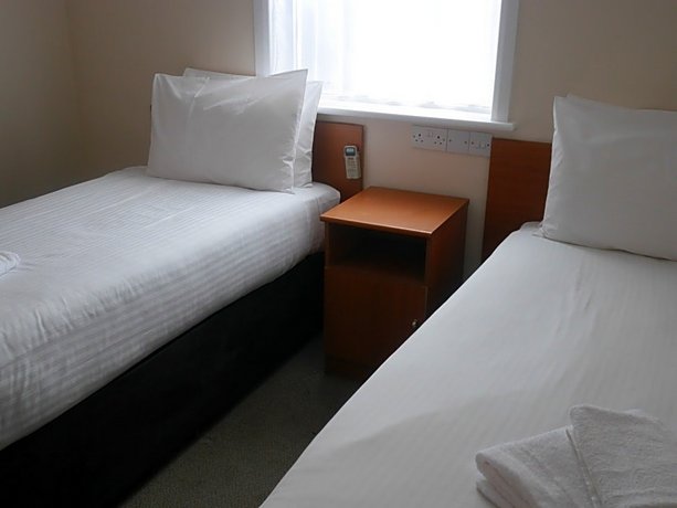 Sk Heathrow Hotel (ex. Shepiston Lodge Heathrow)