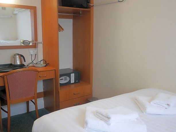 Sk Heathrow Hotel (ex. Shepiston Lodge Heathrow)