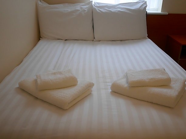 Sk Heathrow Hotel (ex. Shepiston Lodge Heathrow)