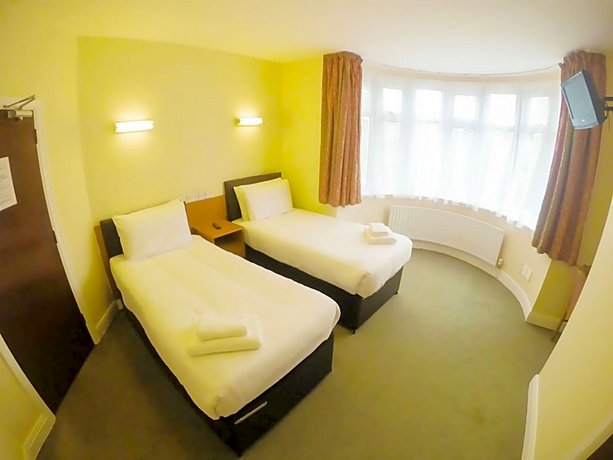 Sk Heathrow Hotel (ex. Shepiston Lodge Heathrow)