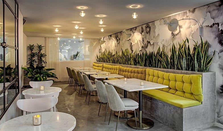 Tropica Beach Hotel