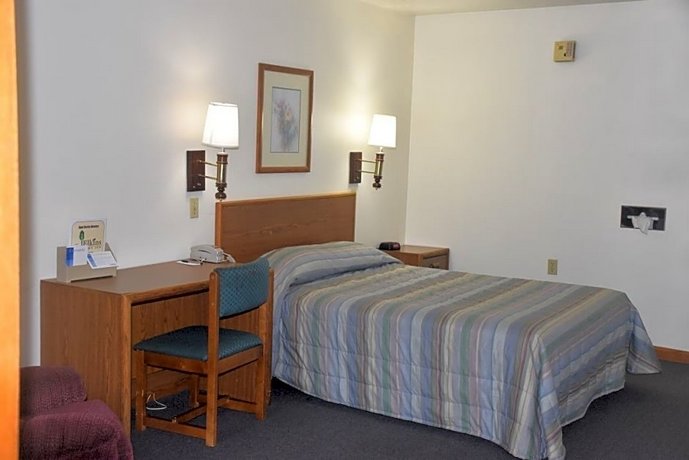 Elkins Economy Inn