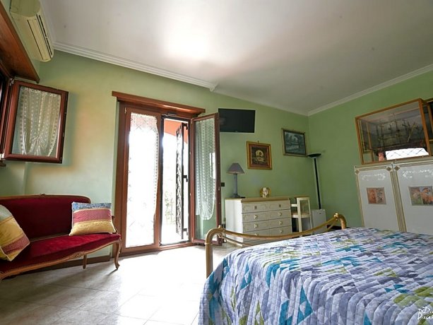 Villa Roma '900 B&B