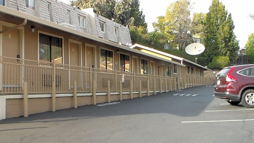 Mills Motel