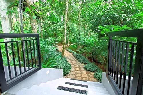 Aanavilasam Luxury Plantation House Kumily