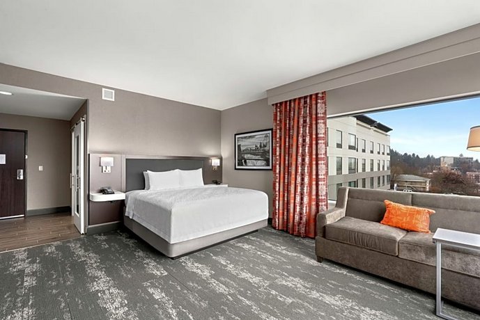 Hampton Inn & Suites Spokane Downtown-South