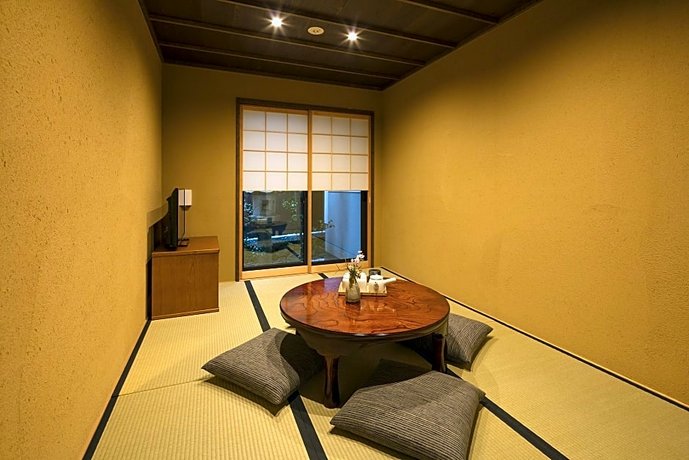 THE MACHIYA VILLA Sanjo Shirakawa Koji