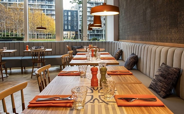 Lincoln Plaza London Curio Collection By Hilton
