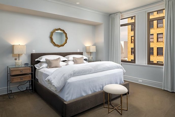 John Hand Club Hotel