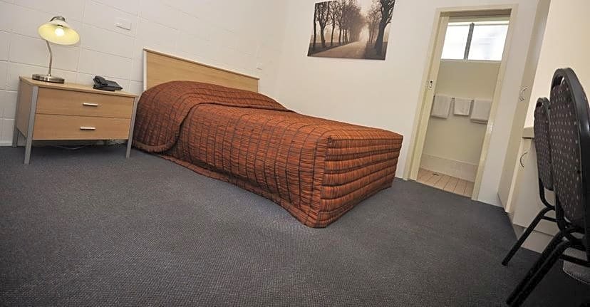 Econo Lodge Rusty's