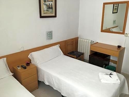 Hostal R Lido