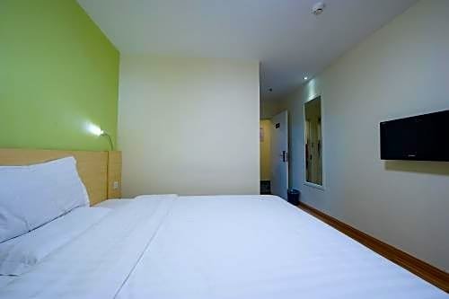 7days Premium Beijing Daxing West Huangcun Street Subway Station No 2