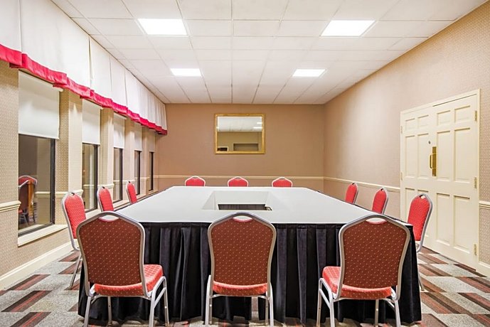 Wyndham Garden Inn Pittsburgh Airport
