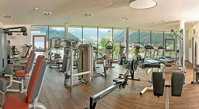 Sport & Spa Hotel Strass