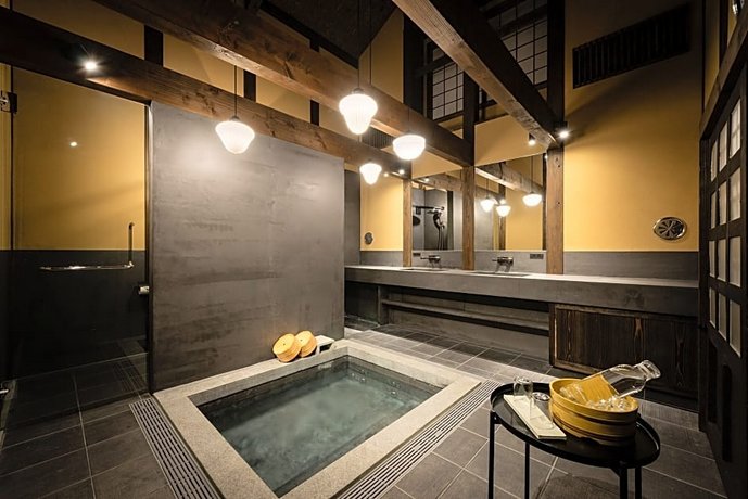 Nazuna Kyoto Gosho