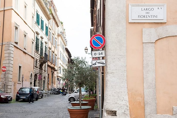 Domus Giulia
