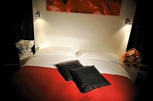 Caesar's Rooms