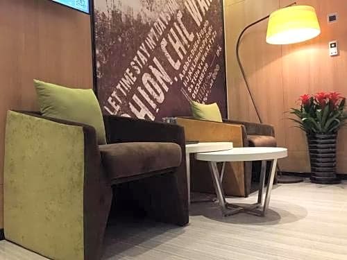 IU Hotel Beijing Zhongguancun Zhichunli