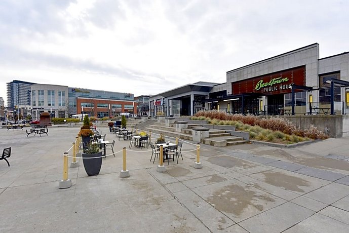 Staybridge Suites - Waterloo - St Jacobs Area