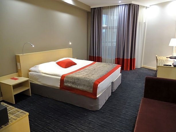Отель Ramada Hotel & Suites by Wyndham Alabuga