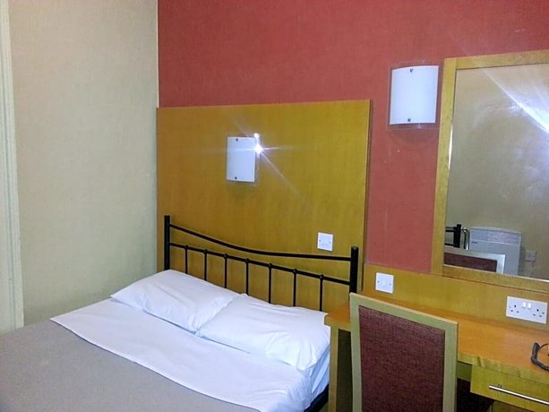 Berkeley Court Hotel