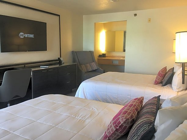 Magnuson Hotel El Paso West