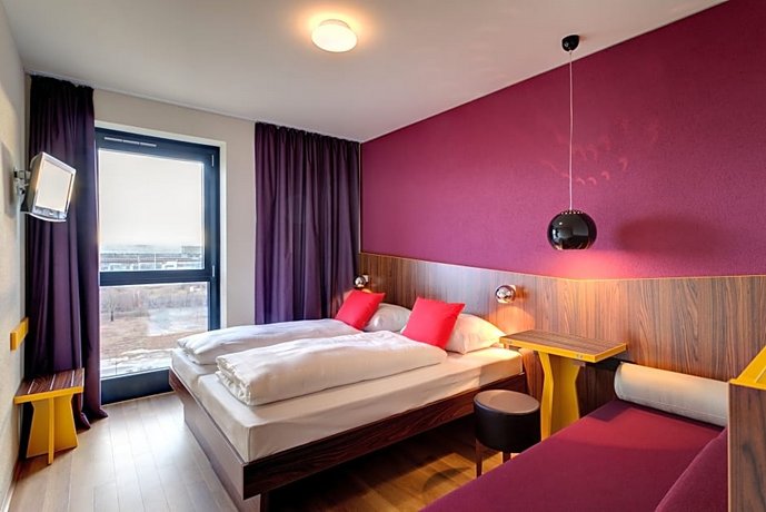 MEININGER Hotel Frankfurt Main / Airport