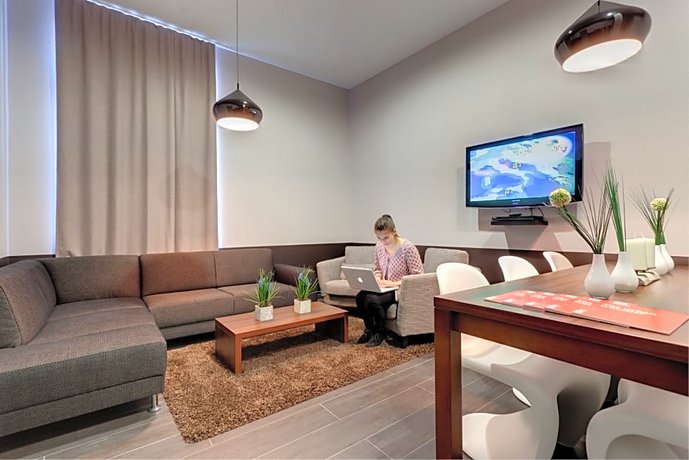 MEININGER Hotel Frankfurt Main / Airport
