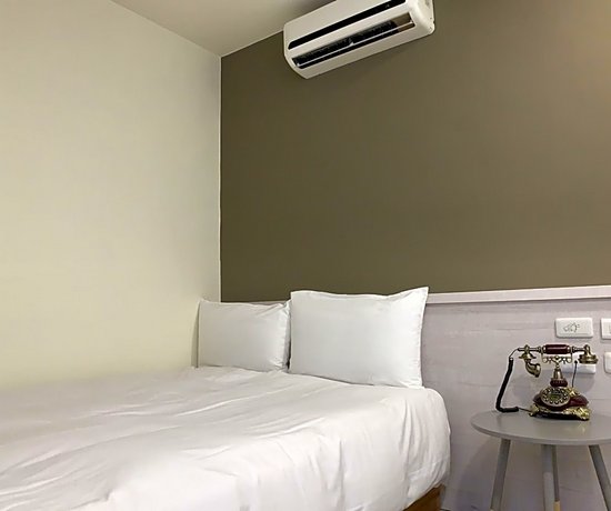 Raise Hotel