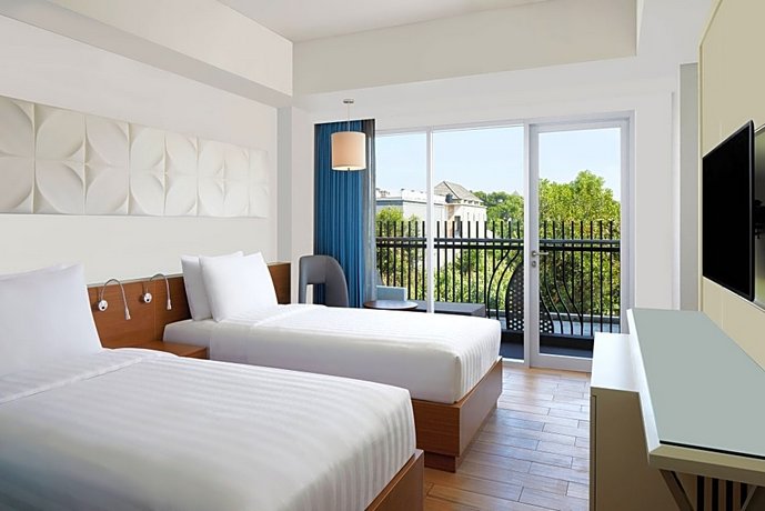 Fairfield by Marriott Bali Kuta Sunset Road