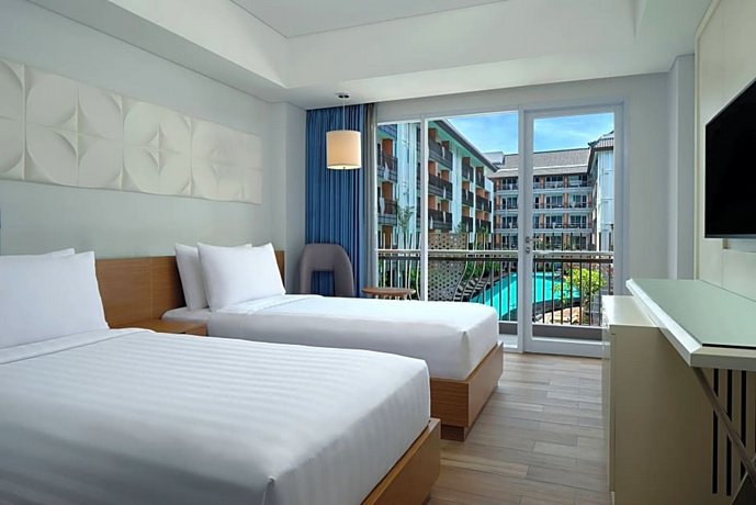 Fairfield by Marriott Bali Kuta Sunset Road