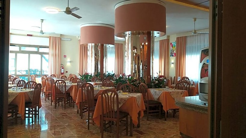 Hotel Kristall Diano Marina