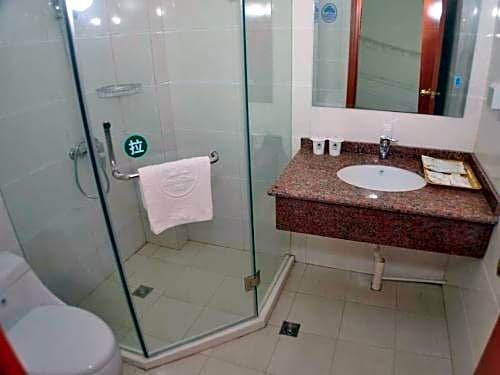 Greentree Inn Shanghai Chongming Bao Town Express Hotel
