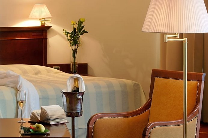 Health Spa Resort Hotel Thermia Palace
