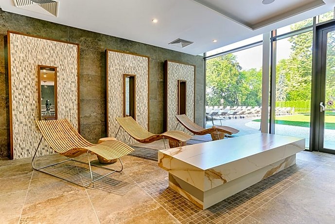 Health Spa Resort Hotel Thermia Palace