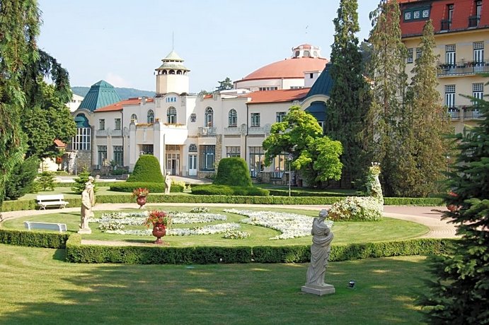Health Spa Resort Hotel Thermia Palace