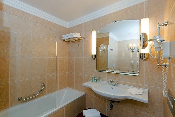 Health Spa Resort Hotel Thermia Palace