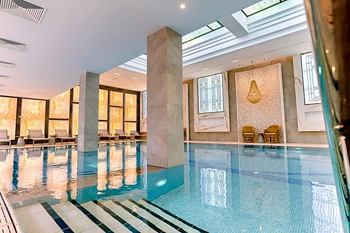 Health Spa Resort Hotel Thermia Palace