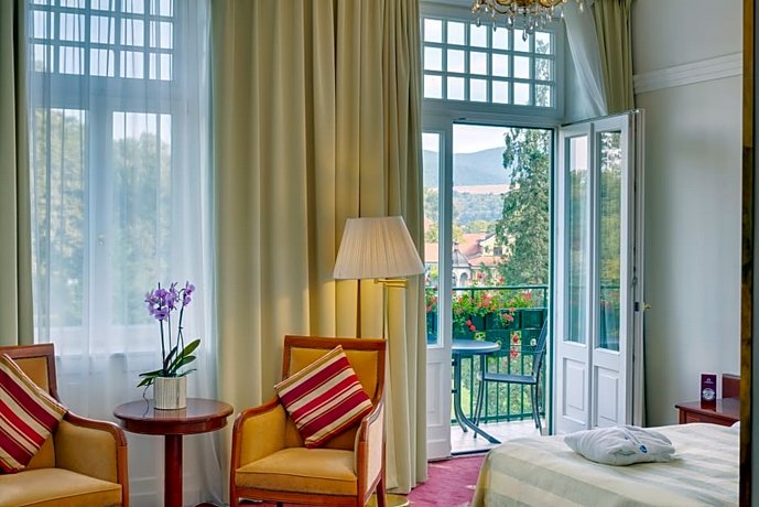 Health Spa Resort Hotel Thermia Palace