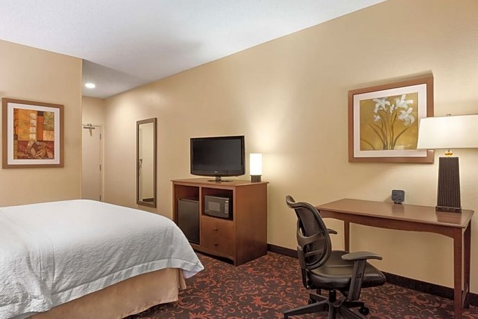 Hampton Inn Houston Willowbrook Mall