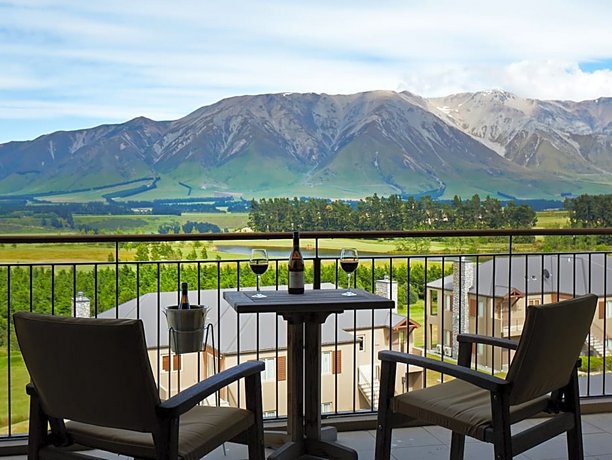 Terrace Downs Resort